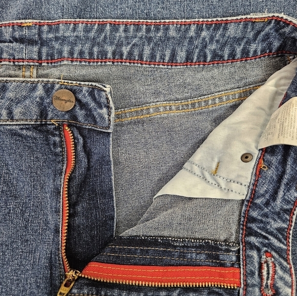 Wrangler Cowboy Cut Slim‎ Fit Natural Rise Denim Jeans Size 13 x 32 Women's - Picture 4 of 10